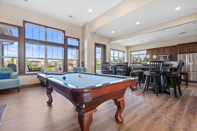 W137N6161 Weyer Farm COURT, Menomonee Falls, WI 53051