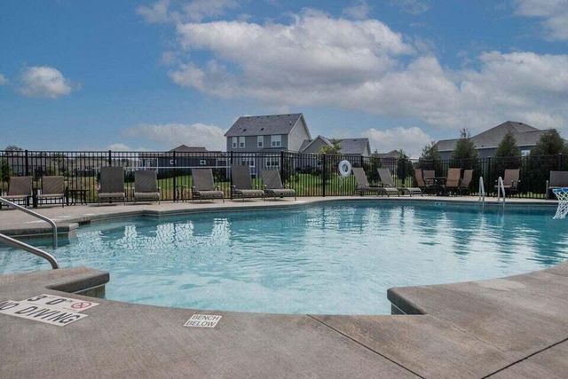 W137N6161 Weyer Farm COURT, Menomonee Falls, WI 53051