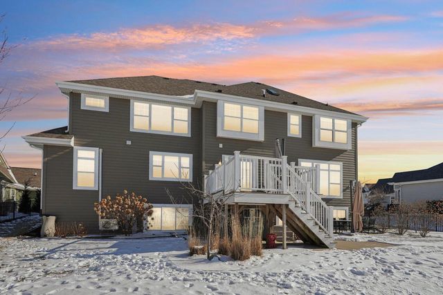 W137N6161 Weyer Farm COURT, Menomonee Falls, WI 53051