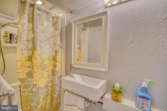 2531 LEFEVRE ST, Philadelphia, PA 19137