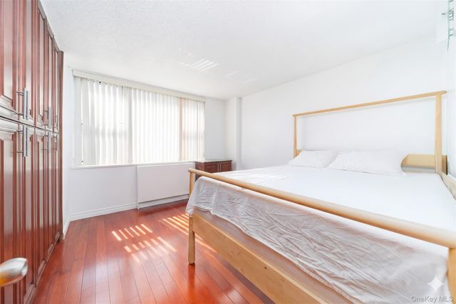 4140 Union Street 10K, Flushing, NY 11355