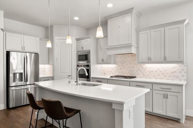 2705 Grainger Drive, Mansfield, TX 76063