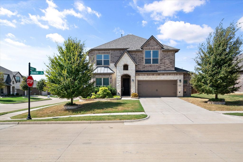 2705 Grainger Drive, Mansfield, TX 76063