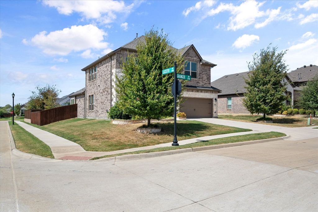 2705 Grainger Drive, Mansfield, TX 76063 — photo 3