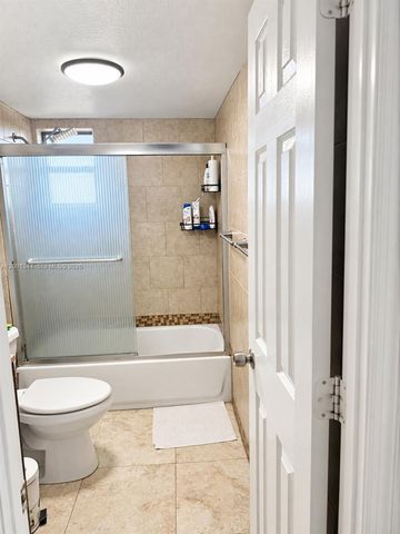 4550 NW 9th Street 901E, Miami, FL 33126