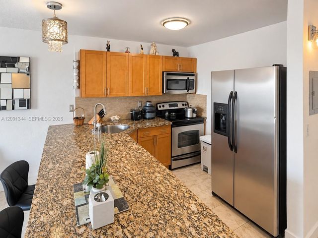 4550 NW 9th Street 901E, Miami, FL 33126