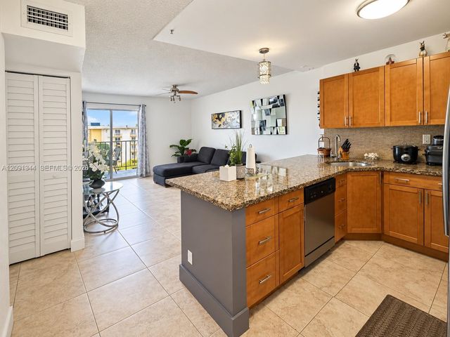 4550 NW 9th Street 901E, Miami, FL 33126
