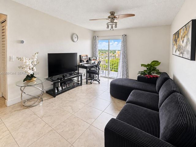 4550 NW 9th Street 901E, Miami, FL 33126