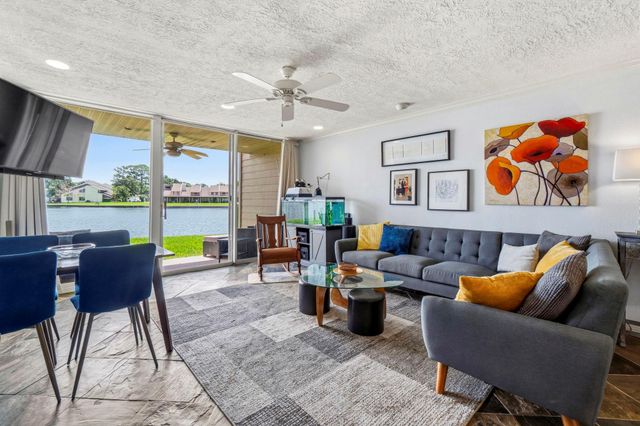 12600 Melville Drive 102A, Montgomery, TX 77356