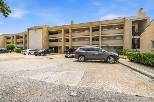 12600 Melville Drive 102A, Montgomery, TX 77356