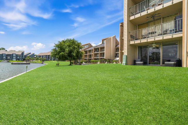 12600 Melville Drive 102A, Montgomery, TX 77356