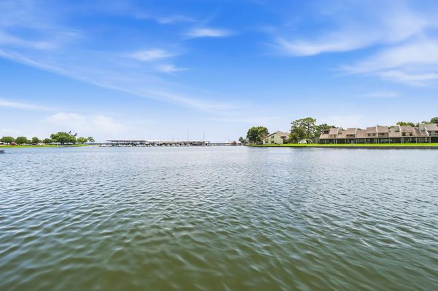 12600 Melville Drive 102A, Montgomery, TX 77356