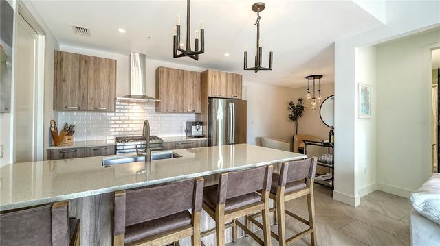 635 S ORANGE AVENUE 301, Sarasota, FL 34236