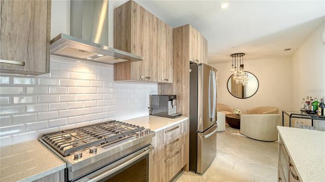 635 S ORANGE AVENUE 301, Sarasota, FL 34236