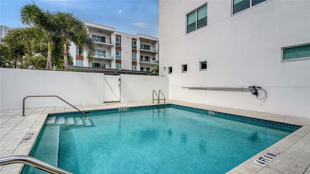 635 S ORANGE AVENUE 301, Sarasota, FL 34236