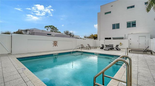 635 S ORANGE AVENUE 301, Sarasota, FL 34236