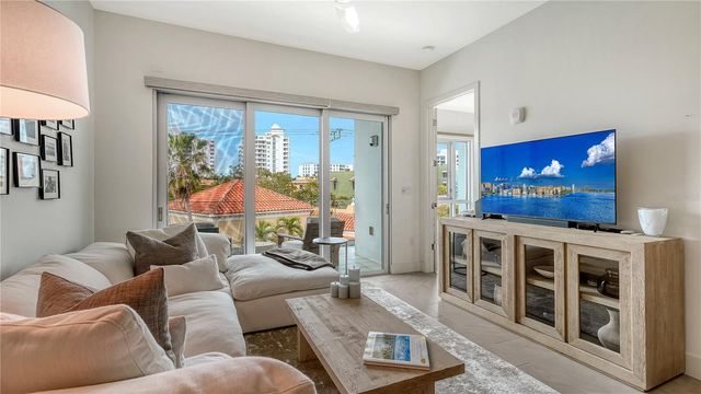 635 S ORANGE AVENUE 301, Sarasota, FL 34236