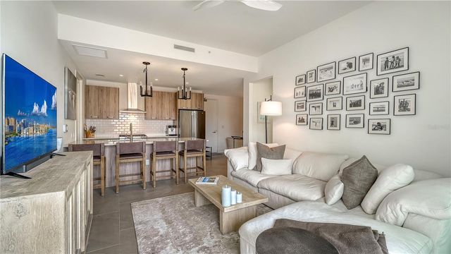 635 S ORANGE AVENUE 301, Sarasota, FL 34236