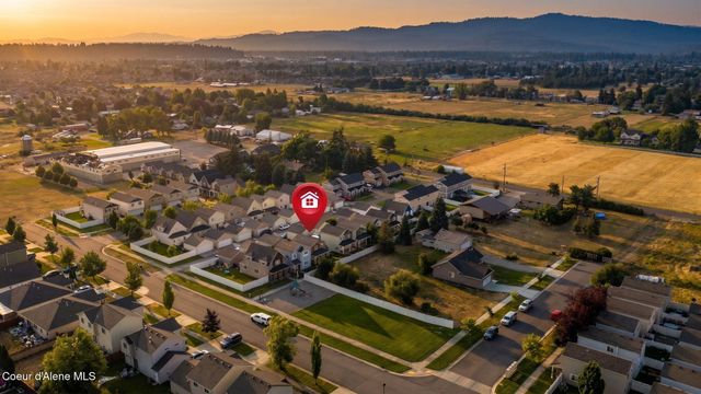 2077 N Travis LN, Post Falls, ID 83854