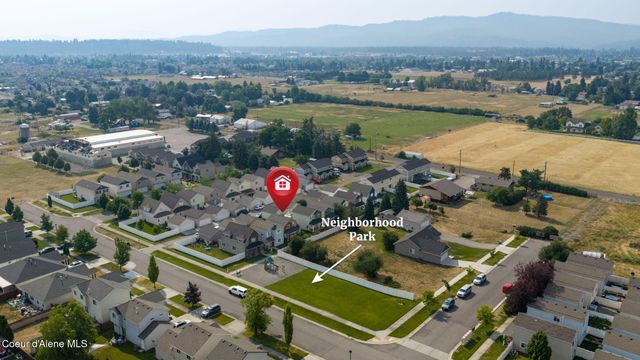 2077 N Travis LN, Post Falls, ID 83854