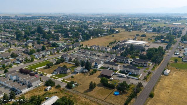2077 N Travis LN, Post Falls, ID 83854
