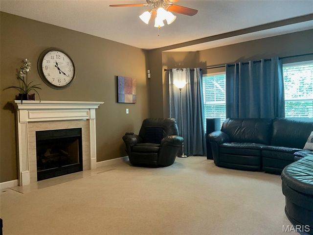 5 Bear Creek Court, Glen Carbon, IL 62034