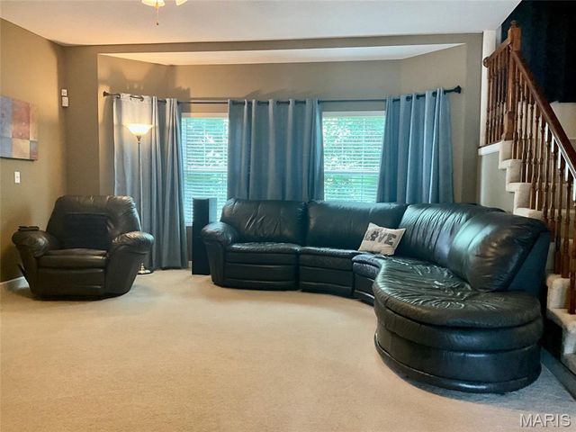 5 Bear Creek Court, Glen Carbon, IL 62034