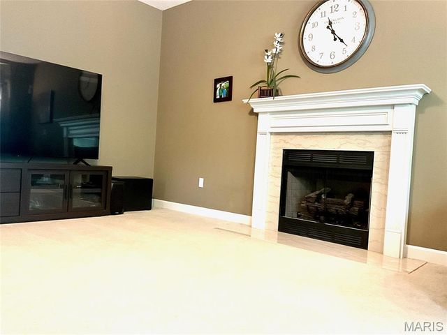 5 Bear Creek Court, Glen Carbon, IL 62034