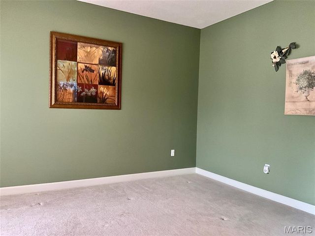 5 Bear Creek Court, Glen Carbon, IL 62034