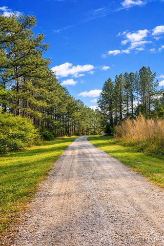 152 Creek View Drive, Wetumpka, AL 36092