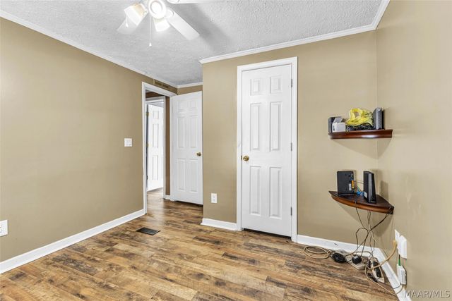 152 Creek View Drive, Wetumpka, AL 36092