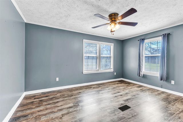 152 Creek View Drive, Wetumpka, AL 36092