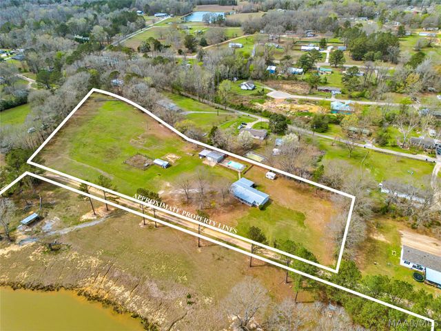152 Creek View Drive, Wetumpka, AL 36092