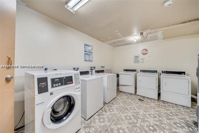 4848 NW 24th Ct 230, Lauderdale Lakes, FL 33313