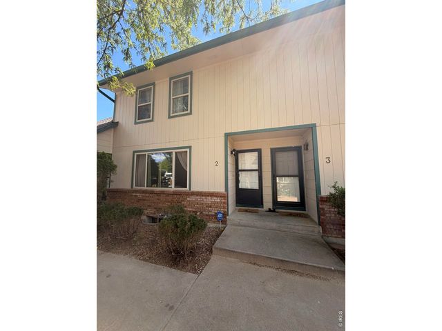 915 44th Ave Ct 2, Greeley, CO 80634