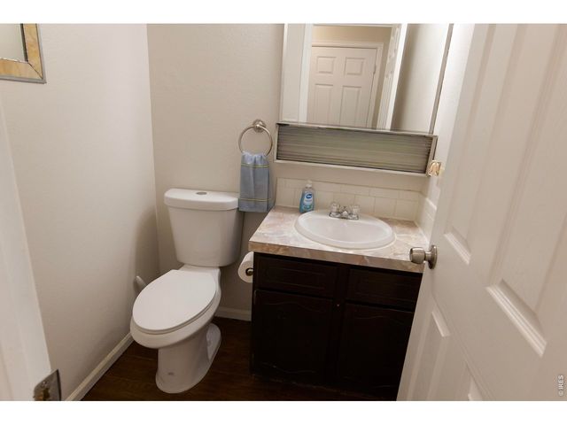 915 44th Ave Ct 2, Greeley, CO 80634