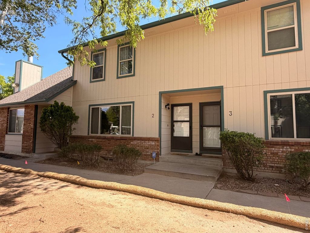 915 44th Ave Ct 2, Greeley, CO 80634
