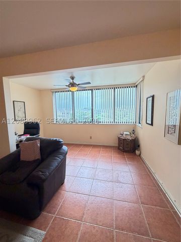 8020 Hampton Blvd 401, North Lauderdale, FL 33068