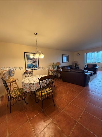 8020 Hampton Blvd 401, North Lauderdale, FL 33068