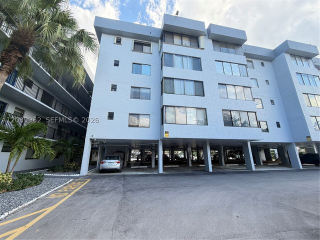 8020 Hampton Blvd 401, North Lauderdale, FL 33068