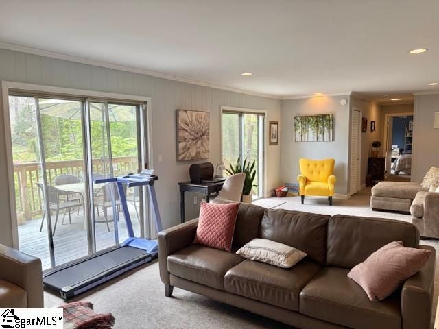 20 E Indian Trail, Taylors, SC 29687