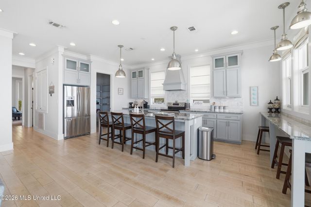 4723 E Belle Fontaine Road, Ocean Springs, MS 39564