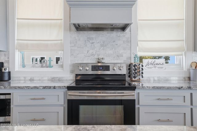 4723 E Belle Fontaine Road, Ocean Springs, MS 39564