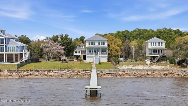 4723 E Belle Fontaine Road, Ocean Springs, MS 39564