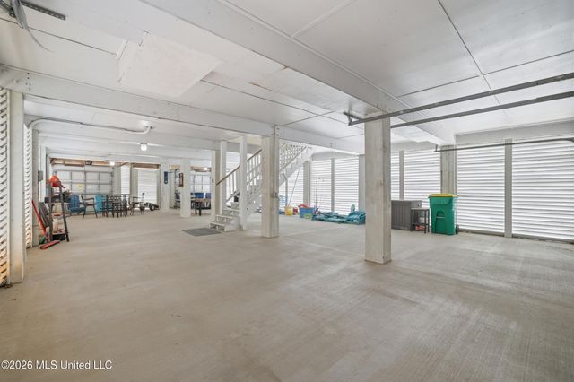 4723 E Belle Fontaine Road, Ocean Springs, MS 39564