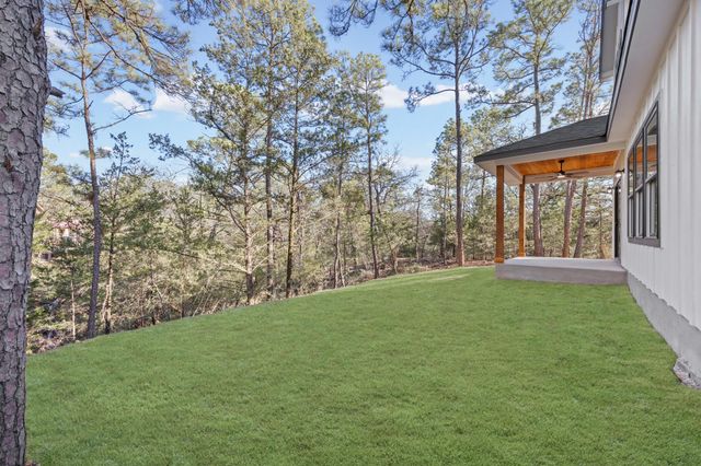 159 Molokini DR, Bastrop, TX 78602