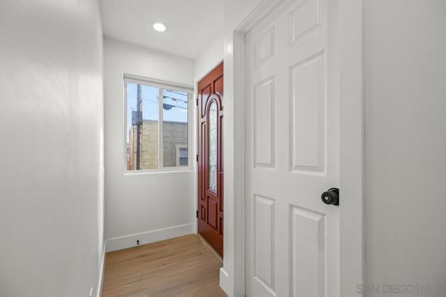 727 Ostend Ct, San Diego, CA 92109