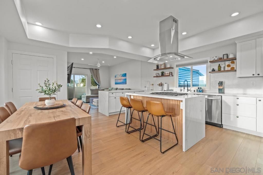 727 Ostend Ct, San Diego, CA 92109