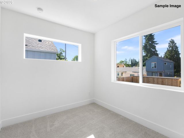 4364 Ne Going St, Portland, OR 97218