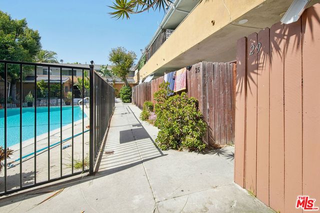 6153 Lexington Avenue 29, Los Angeles, CA 90038